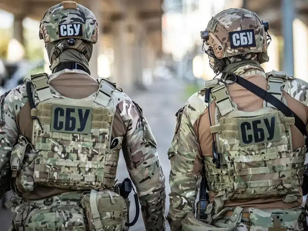 Під виглядом відпустки: у Дніпрі затримали подружжя, яке закладало вибухівку для терактів за наказом російських спецслужб