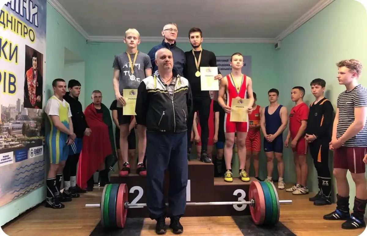 Євген Шкода з Кам’янського виборов «золото» на обласному чемпіонаті з важкої атлетики