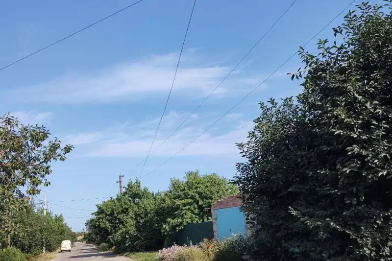 На Дніпропетровщині відновили світло понад 16 тисячам родин після обстрілів